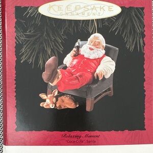 Hallmark Keepsake Ornament: Relaxing Moment